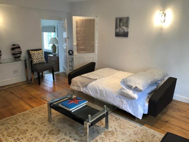 Old Rectory - Scoulton Apartment Great Ellingham Bagian luar foto