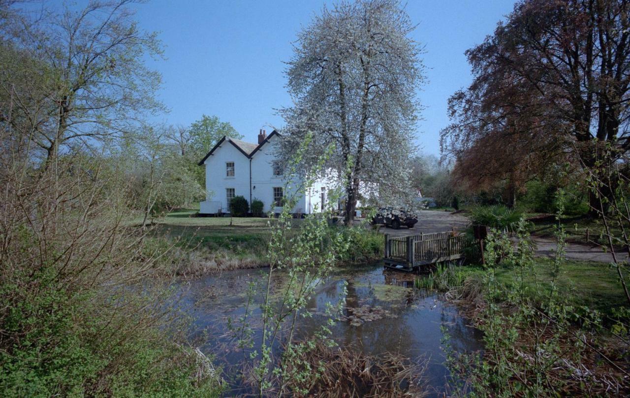 Old Rectory - Scoulton Apartment Great Ellingham Bagian luar foto